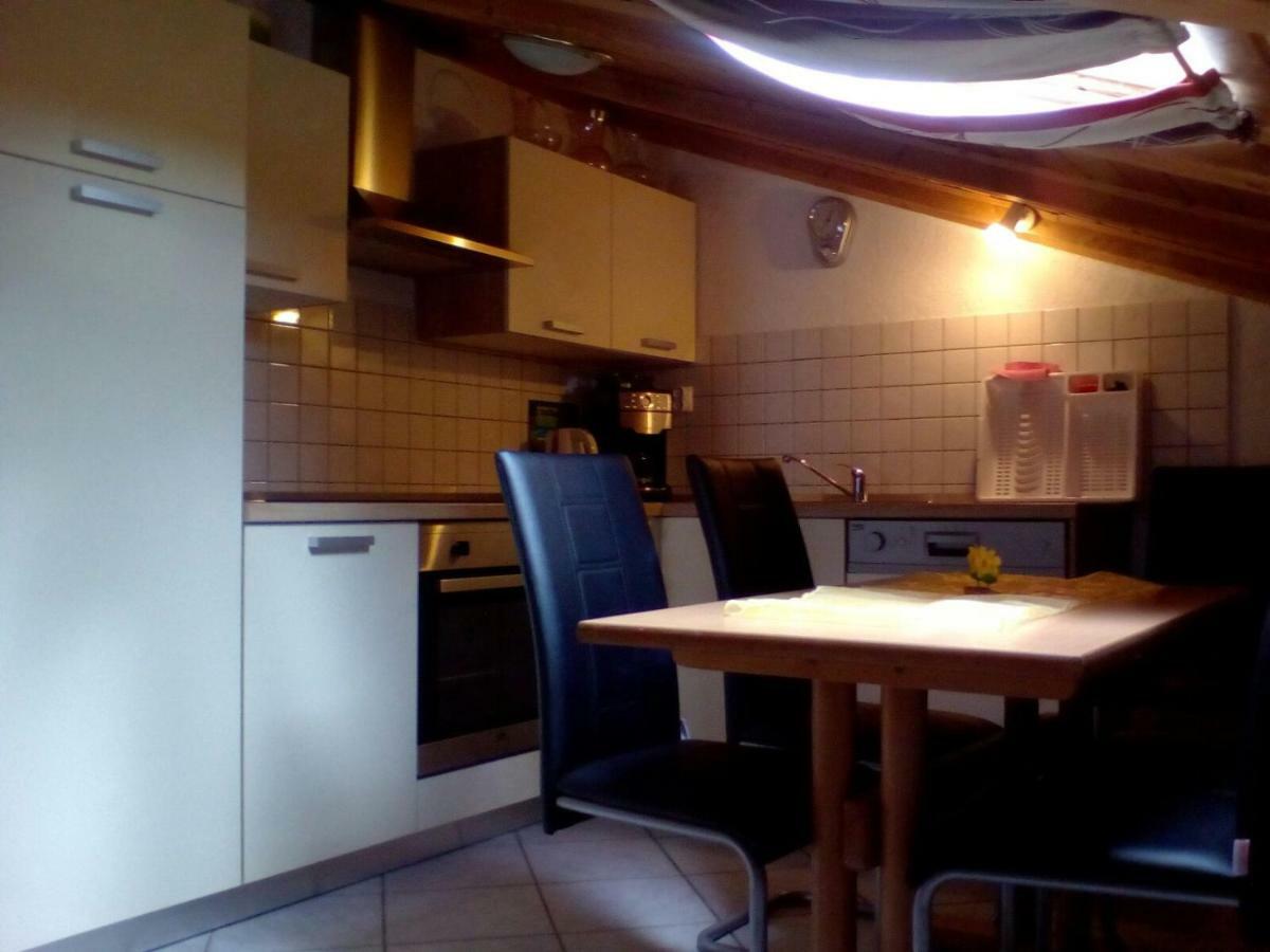 Apartmani Jozefina 奥米沙利 外观 照片