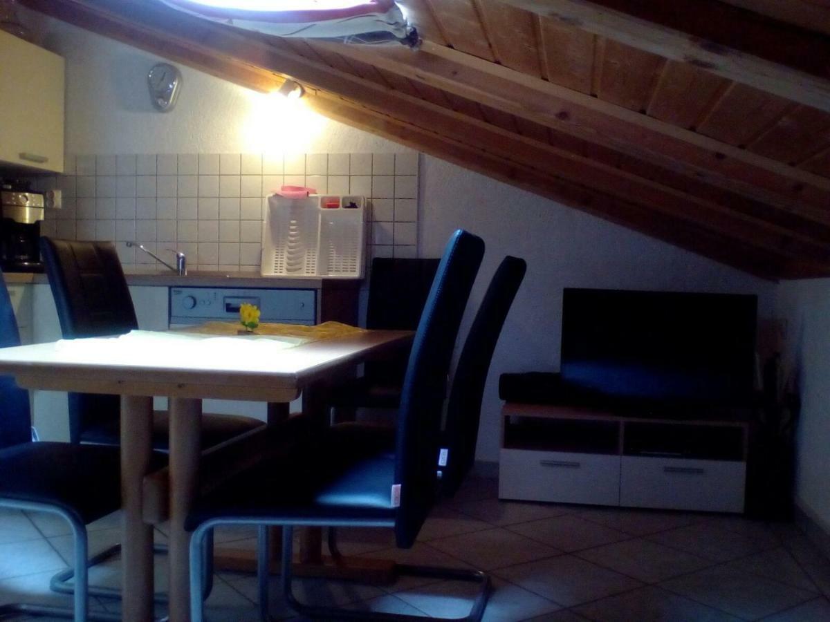 Apartmani Jozefina 奥米沙利 外观 照片